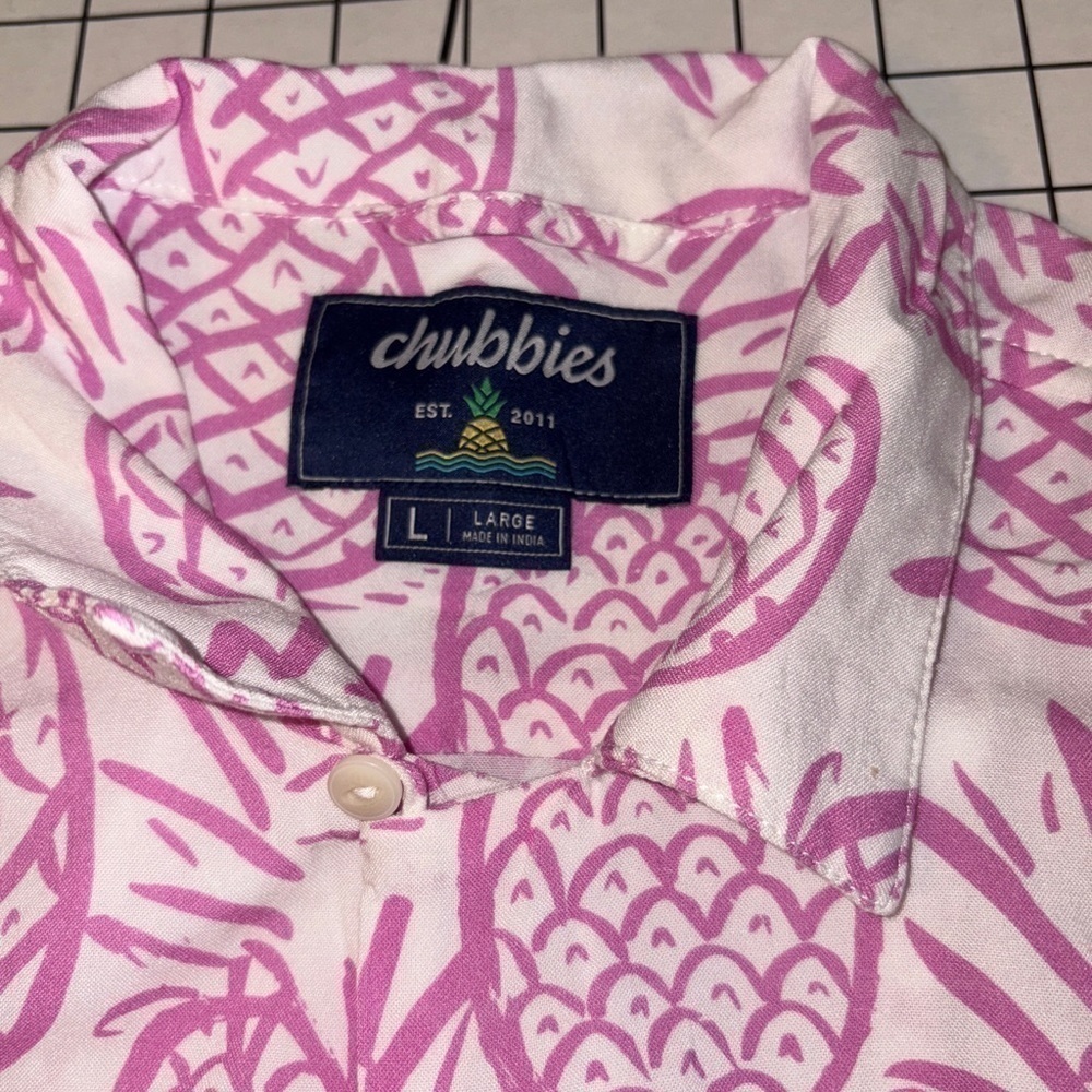 Chubbies The Pink Voids Golf casual button front shirt White Pink SSBD size L